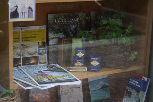 vetrinaoccitane2013